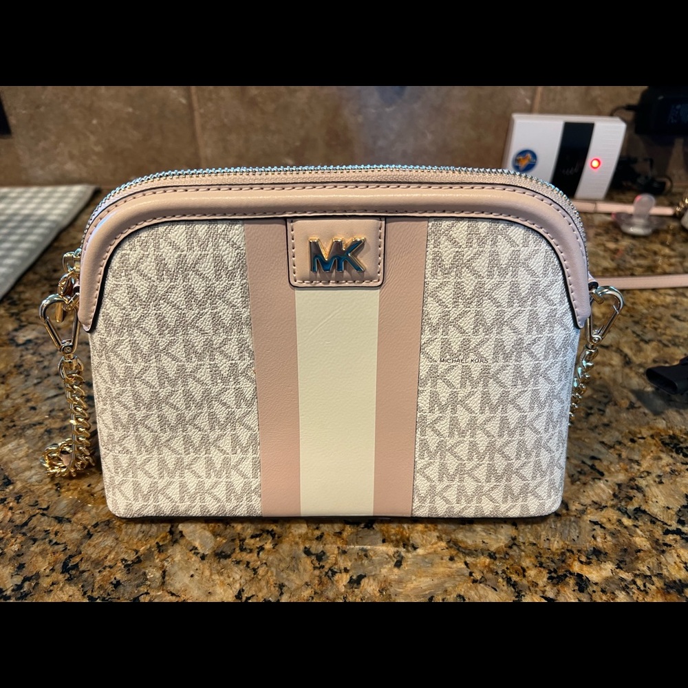 Michael Kors Jet Set Crossbody